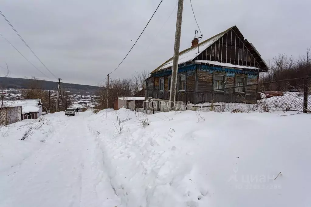 Дом в Кемеровская область, Новокузнецк Литейная ул., 9 (45 м) - Фото 1