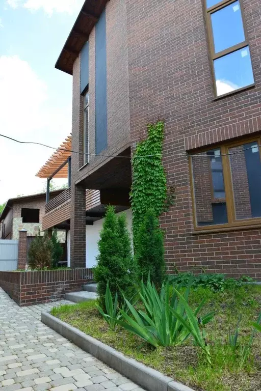 Дом в Ростовская область, Ростов-на-Дону Мачтовая ул., 26 (207 м) - Фото 1