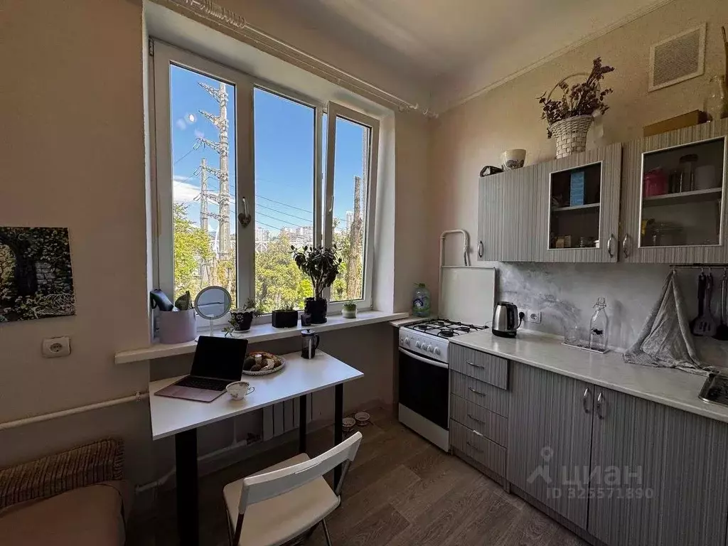 1-к кв. Краснодарский край, Сочи Гагарина мкр, ул. Чайковского, 25/2 ... - Фото 1