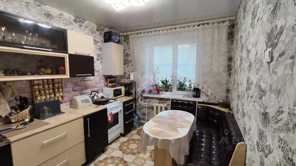 3-к кв. Вологодская область, Череповец Ленинградская ул., 50 (70.0 м) - Фото 2