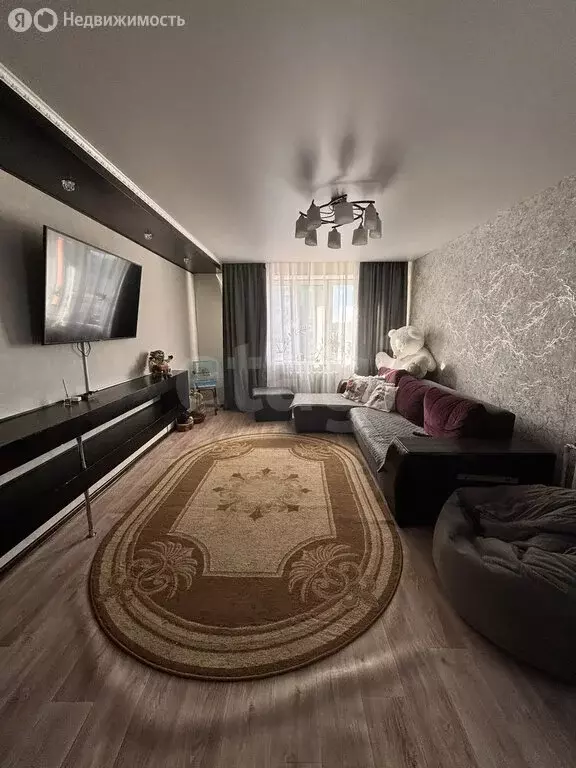 3-комнатная квартира: Нефтекамск, Городская улица, 6А (76 м) - Фото 1