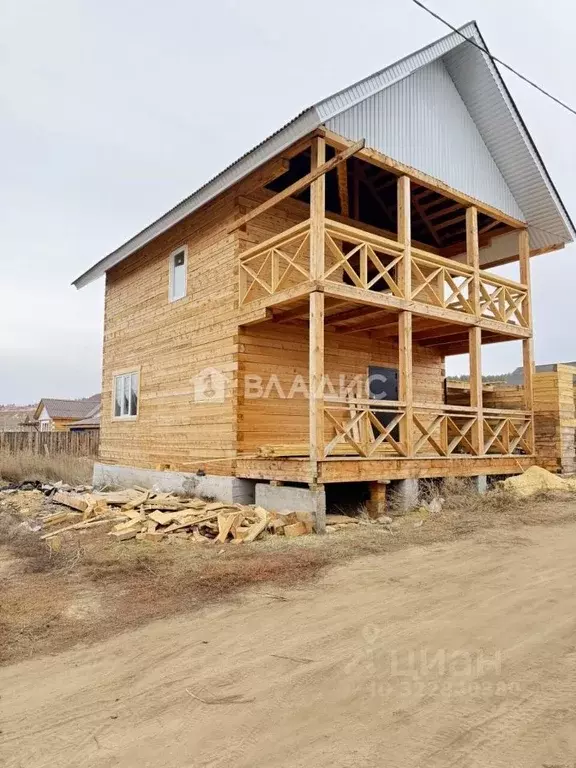 Дом в Бурятия, Тарбагатайский район, Саянтуйское с/пос, с. Нижний ... - Фото 1