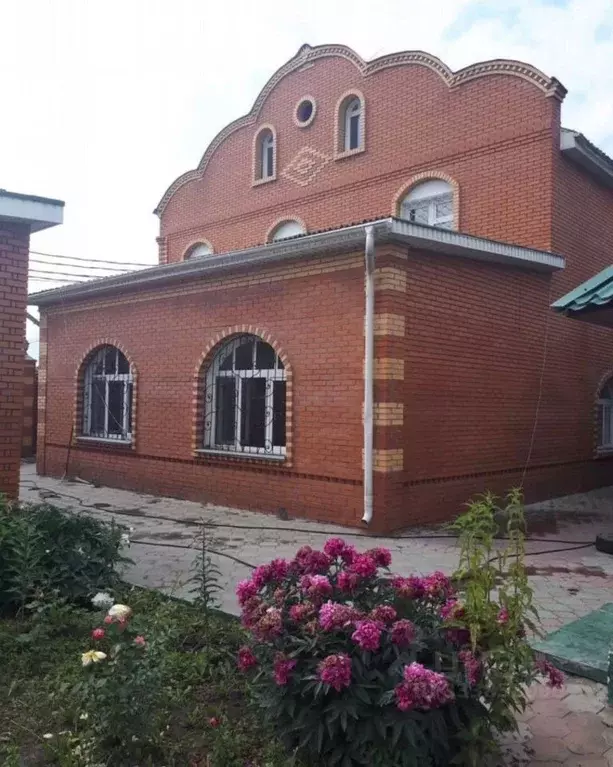Дом в Новосибирская область, Новосибирск Крестьянская ул. (220 м) - Фото 1