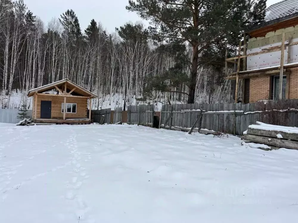 Участок в Иркутская область, Иркутский муниципальный округ, д. Карлук, ... - Фото 1