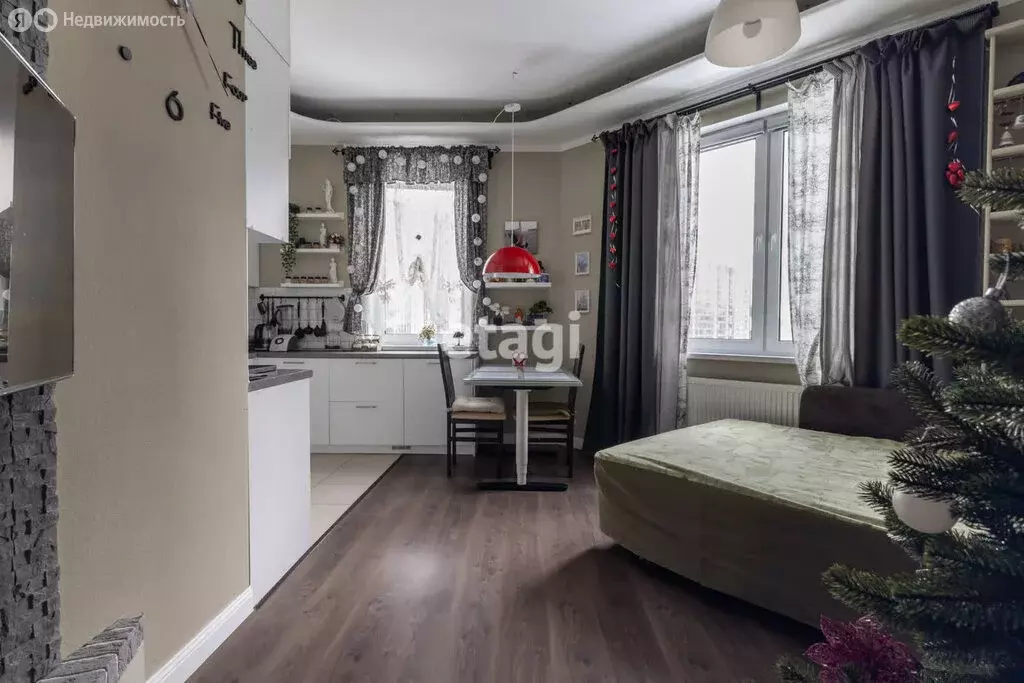 3-комнатная квартира: Мурино, улица Шувалова, 8 (77.5 м) - Фото 1
