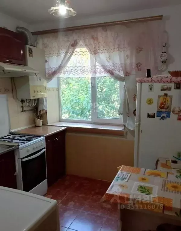 3-к кв. Крым, Кировское пгт ул. Горького (55.3 м) - Фото 1