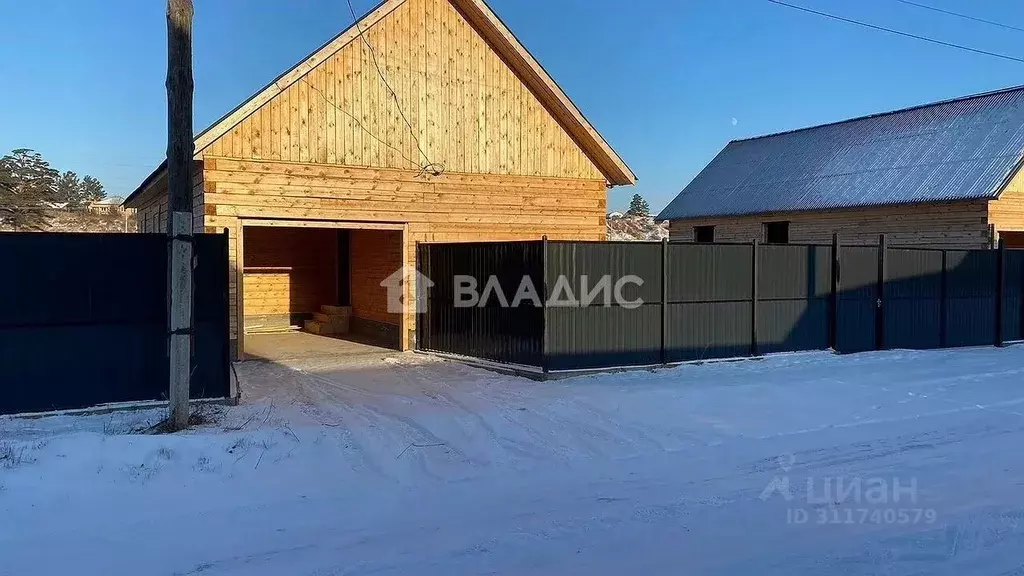 Дом в Бурятия, Тарбагатайский район, Саянтуйское муниципальное ... - Фото 1