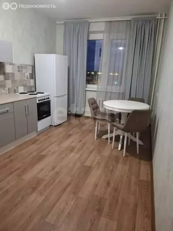 1-комнатная квартира: Омск, улица Орджоникидзе, 268к1 (47 м) - Фото 1