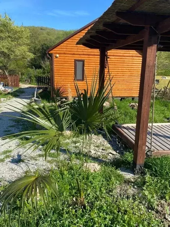 Дом в Краснодарский край, Геленджик городской округ, с. Береговое ул. ... - Фото 2