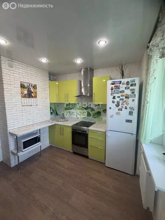 2-комнатная квартира: Киров, Чистопрудненская улица, 8 (57.9 м) - Фото 2