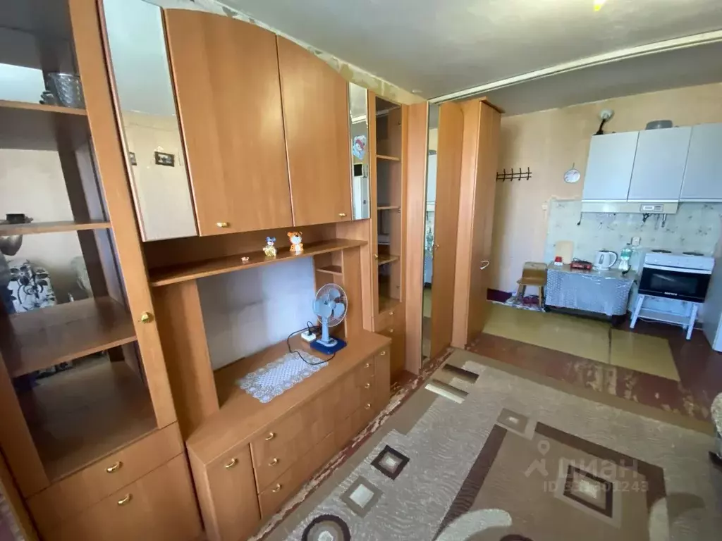 Комната Тюменская область, Тюмень ул. Республики, 214 (18.0 м) - Фото 1