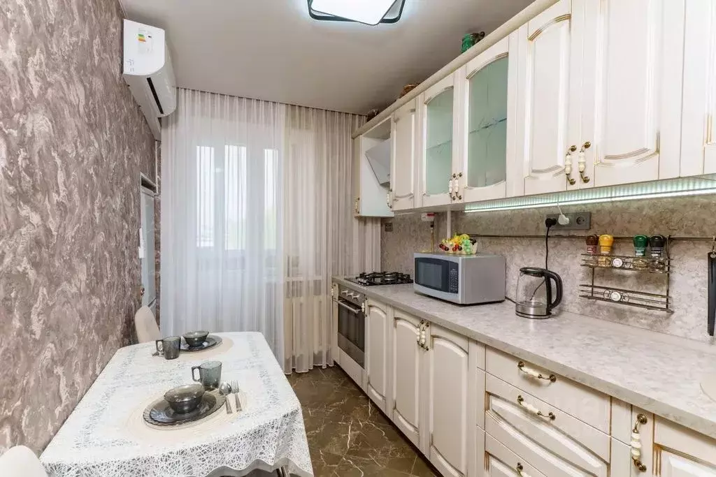 2-к кв. Оренбургская область, Оренбург ул. Чкалова, 70 (41.0 м) - Фото 1