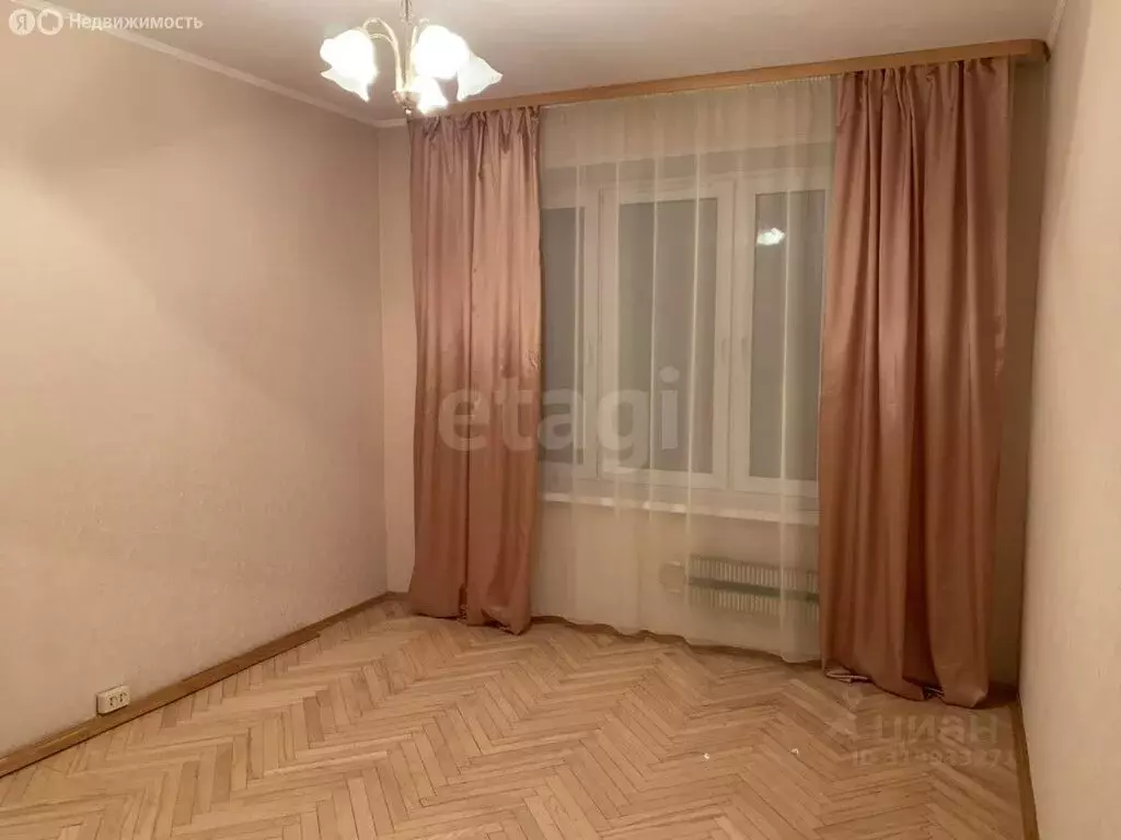 3-комнатная квартира: Москва, Аминьевское шоссе, 32 (52 м) - Фото 0