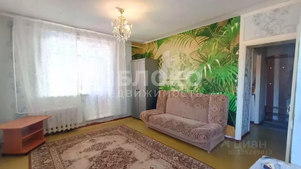 1-к кв. Пермский край, Березники Коммунистическая ул., 10 (35.9 м) - Фото 1