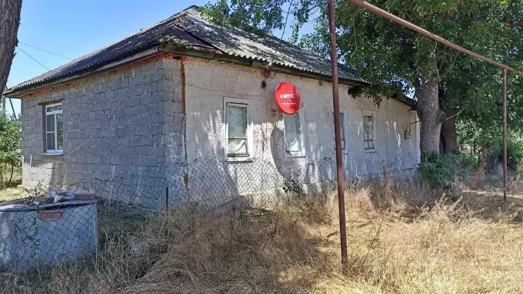 Дом в Ставропольский край, Шпаковский муниципальный округ, с. Надежда ... - Фото 1