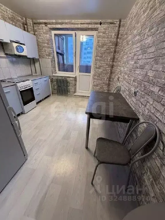 2-к кв. Кировская область, Киров Парковая ул., 15 (56.1 м) - Фото 2