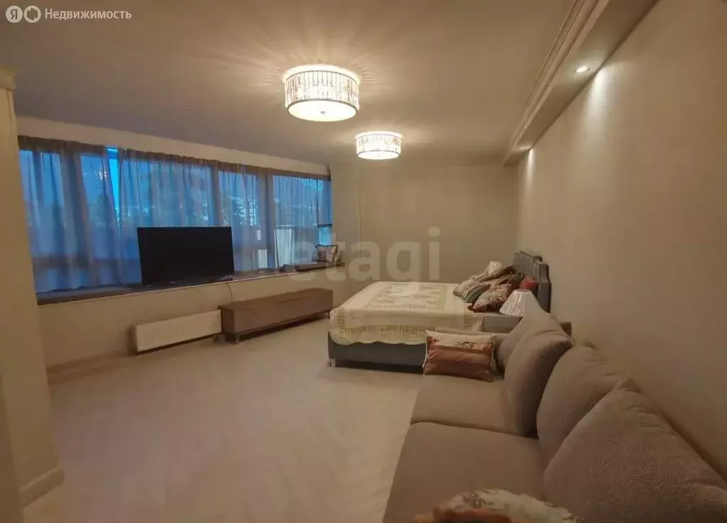 2-комнатная квартира: Ялта, улица Гоголя, 4 (108 м) - Фото 2