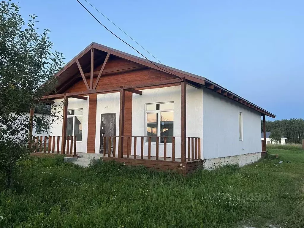 Дом в Свердловская область, Полевской муниципальный округ, с. ... - Фото 1