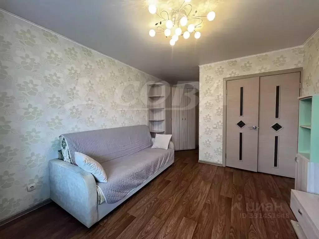 1-к кв. Тюменская область, Тюмень ул. Коммунаров, 19 (35.0 м) - Фото 2