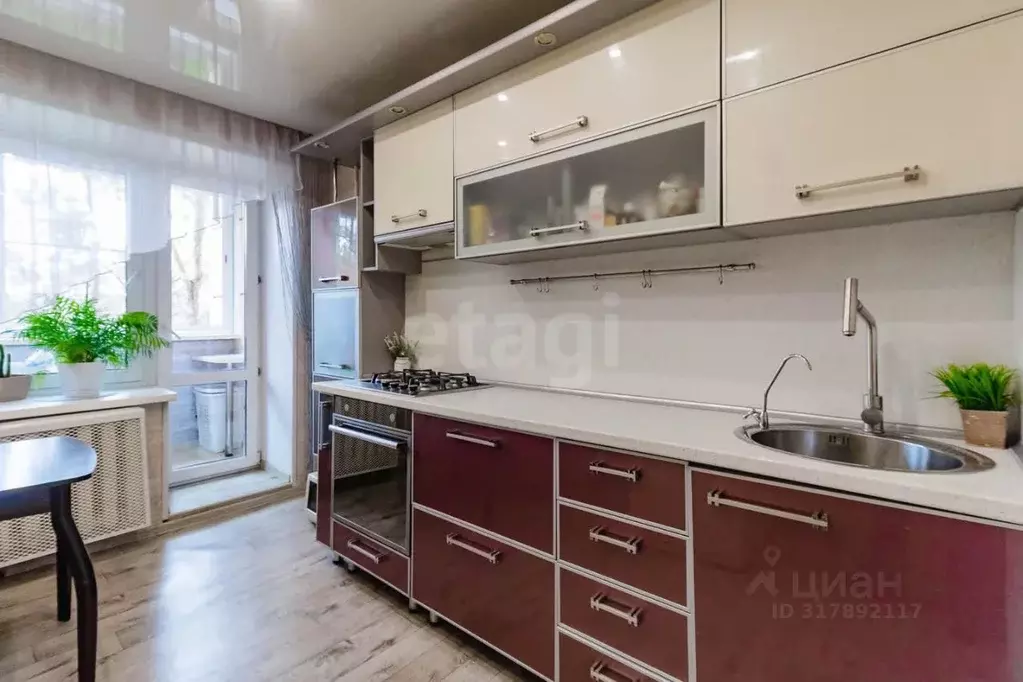 2-к кв. Хабаровский край, Комсомольск-на-Амуре ул. Аллея Труда, 40 ... - Фото 0