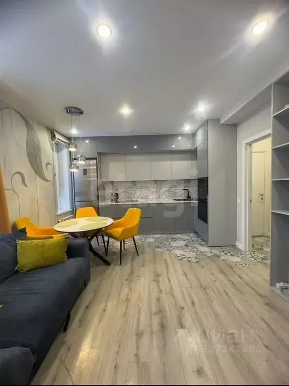 2-к кв. Ямало-Ненецкий АО, Новый Уренгой Энтузиастов мкр, 8 (72.0 м) - Фото 2