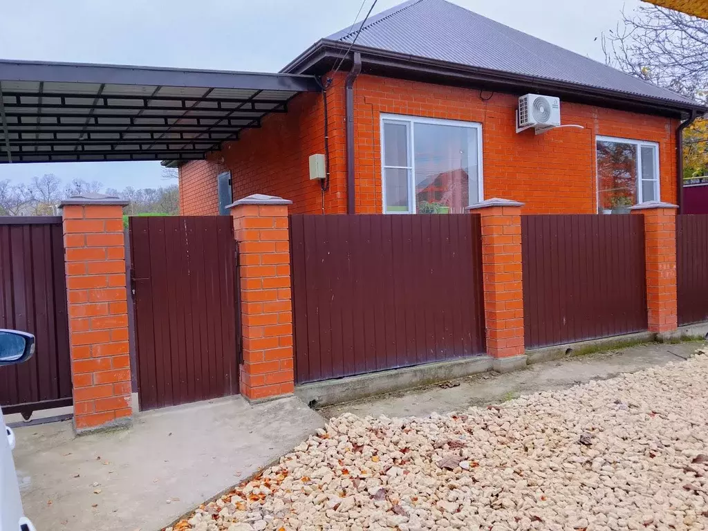 Дом в Краснодарский край, Темрюк ул. Гагарина, 302 (80 м) - Фото 1