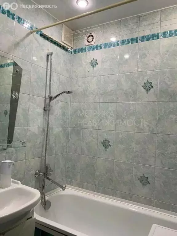 1-комнатная квартира: Тюмень, улица Спорта, 95 (33 м) - Фото 1