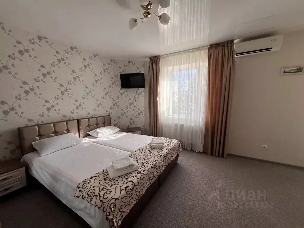 Комната Крым, Сакский район, Новофедоровка пгт ул. Центральная, 6 - Фото 1