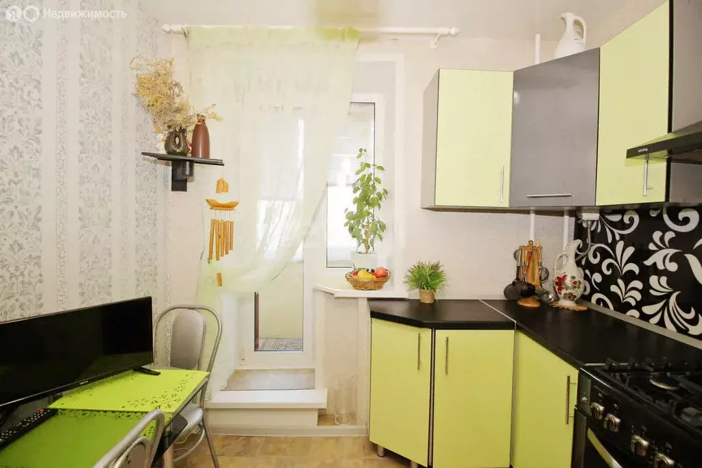 3-комнатная квартира: Ульяновск, улица Рябикова, 112 (63.7 м) - Фото 0