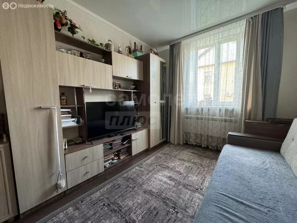 2-комнатная квартира: Оренбург, Мало-Мельничная улица, 32 (29.7 м) - Фото 1