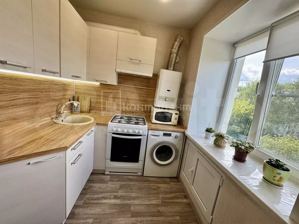 2-к. квартира, 47 м, 5/5 эт. - Фото 1
