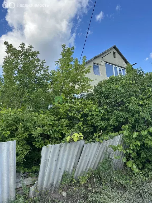 Дом в Стрелецкое, улица Юности (204.3 м) - Фото 1