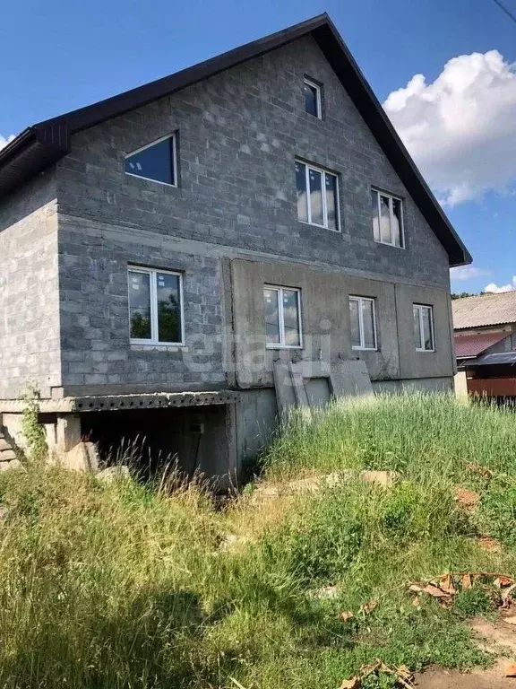 Дом в Белгородская область, Белгород пер. 1-й Лопанский, 6 (250 м) - Фото 0