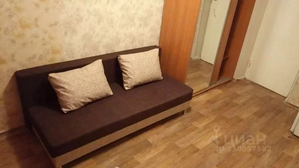 Комната Свердловская область, Екатеринбург пер. Парковый, 14 (12.4 м) - Фото 1