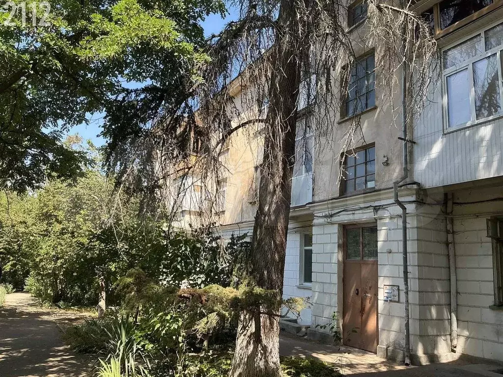 Комната 12,8 м в 1-к., 1/3 эт. - Фото 1
