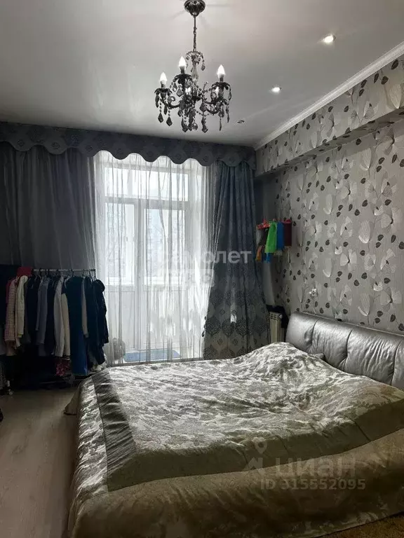 3-к кв. Бурятия, Улан-Удэ просп. 50 лет Октября, 5 (78.2 м) - Фото 1