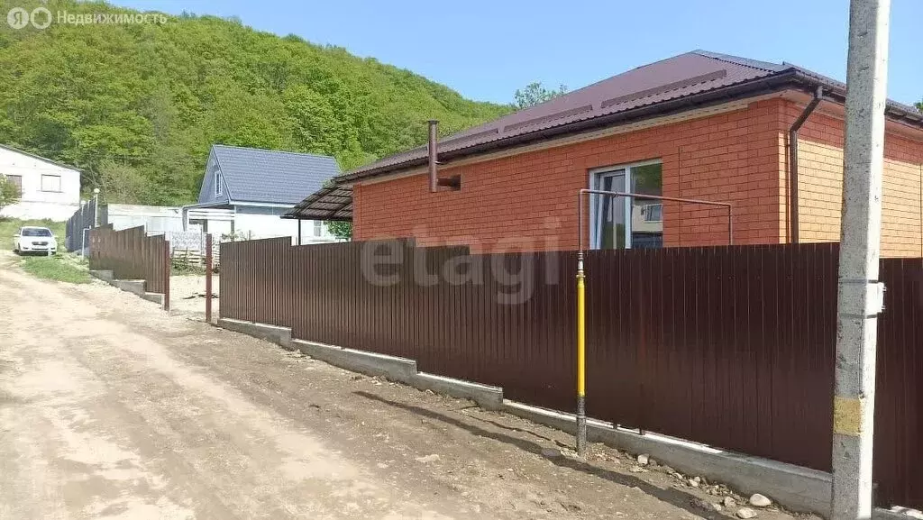 Дом в посёлок Краснооктябрьский, улица Ленина (100 м) - Фото 1