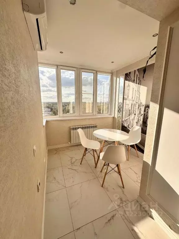 2-к кв. Омская область, Омск бул. Архитекторов, 19 (76.3 м) - Фото 1