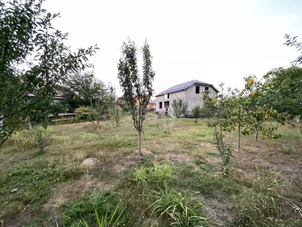 Дом в Ингушетия, Назрань ул. А-Б.А. Богатырева (300 м) - Фото 2