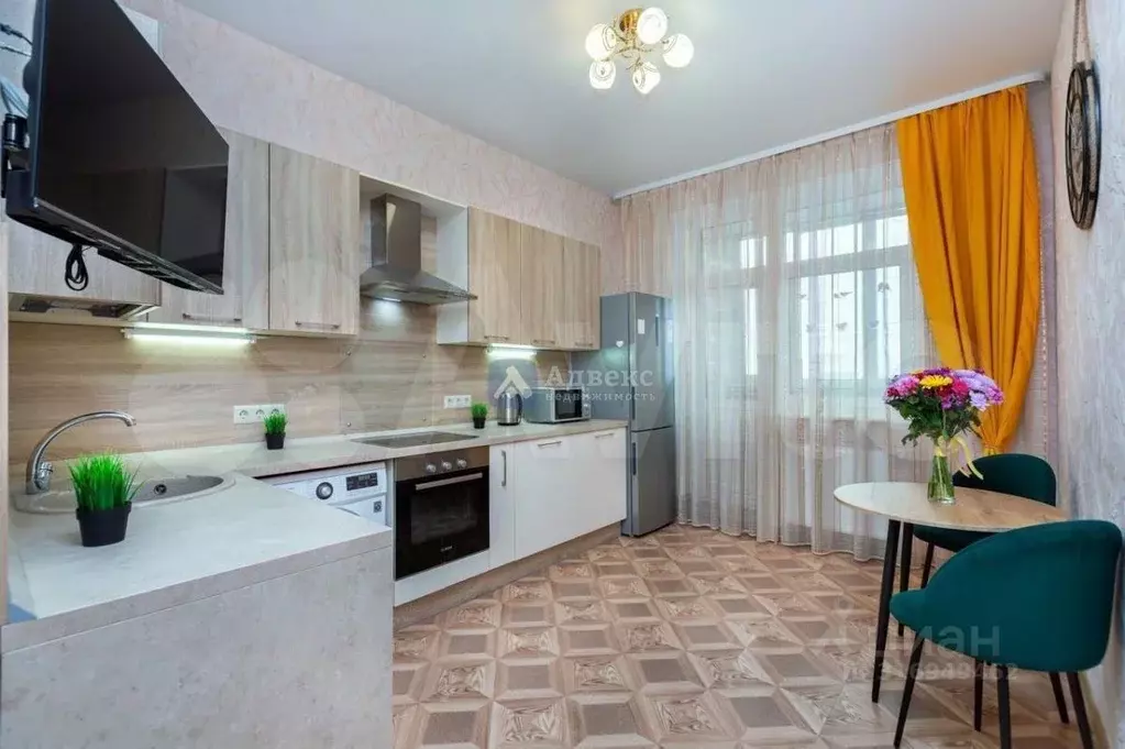 1-к кв. Тюменская область, Тюмень ул. Малыгина, 90 (40.0 м) - Фото 0