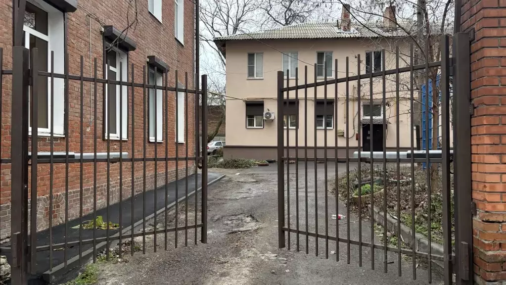 Гараж в Ростовская область, Ростов-на-Дону, Нахичевань ул. 17-я Линия, ... - Фото 1