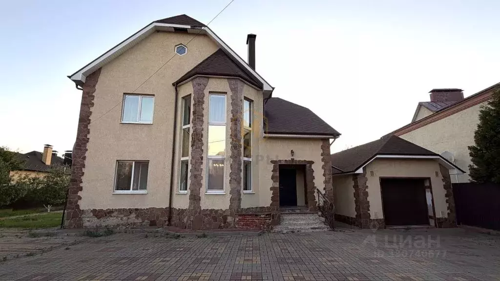Дом в Белгородская область, Белгород ул. Газовиков (208 м) - Фото 1