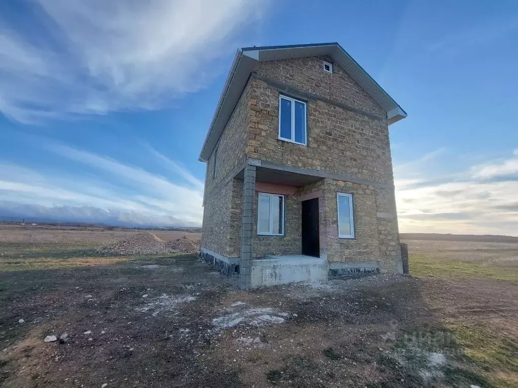 Дом в Крым, Бахчисарайский район, с. Ароматное ул. Юбилейная, 4 (87 м) - Фото 0