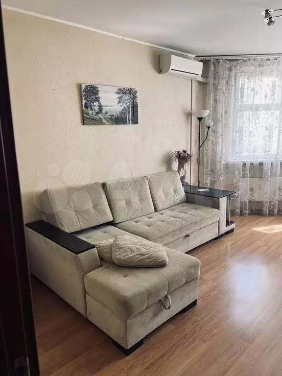 1-к. квартира, 42 м, 8/10 эт. - Фото 0