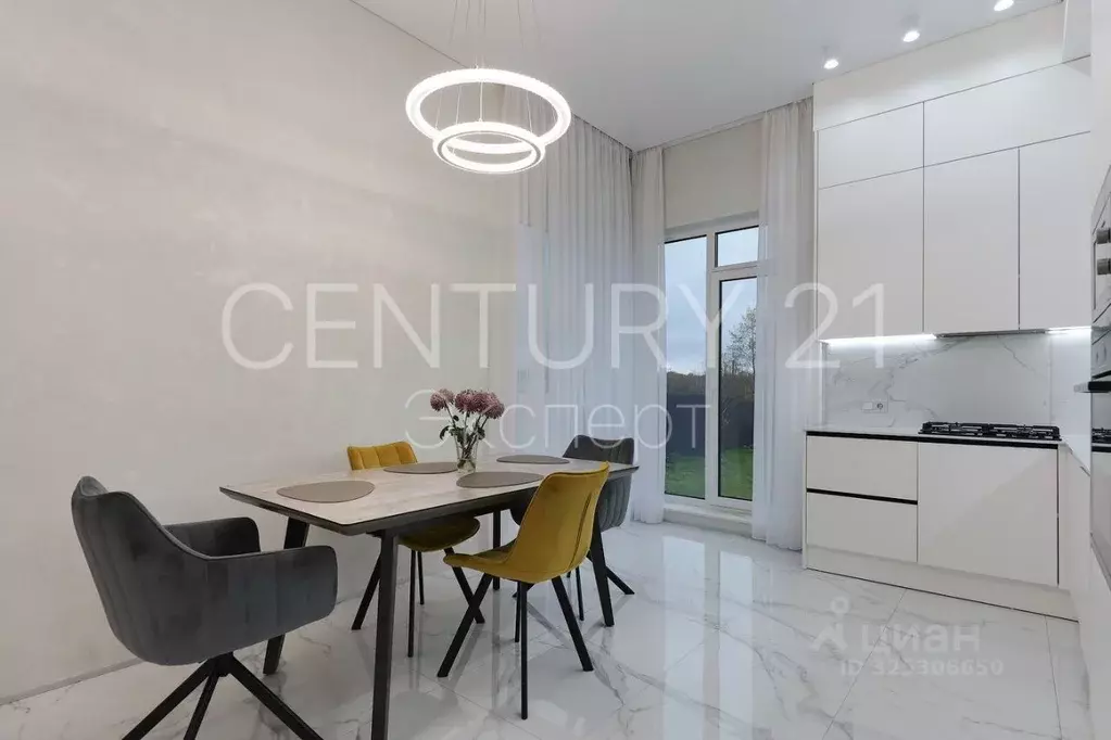 Дом в Калининградская область, Калининград Поселковая ул., 46А (255 м) - Фото 1