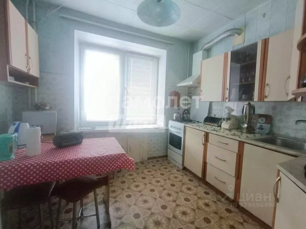 3-к кв. Курская область, Курск Красная пл., 2/4 (69.5 м) - Фото 2