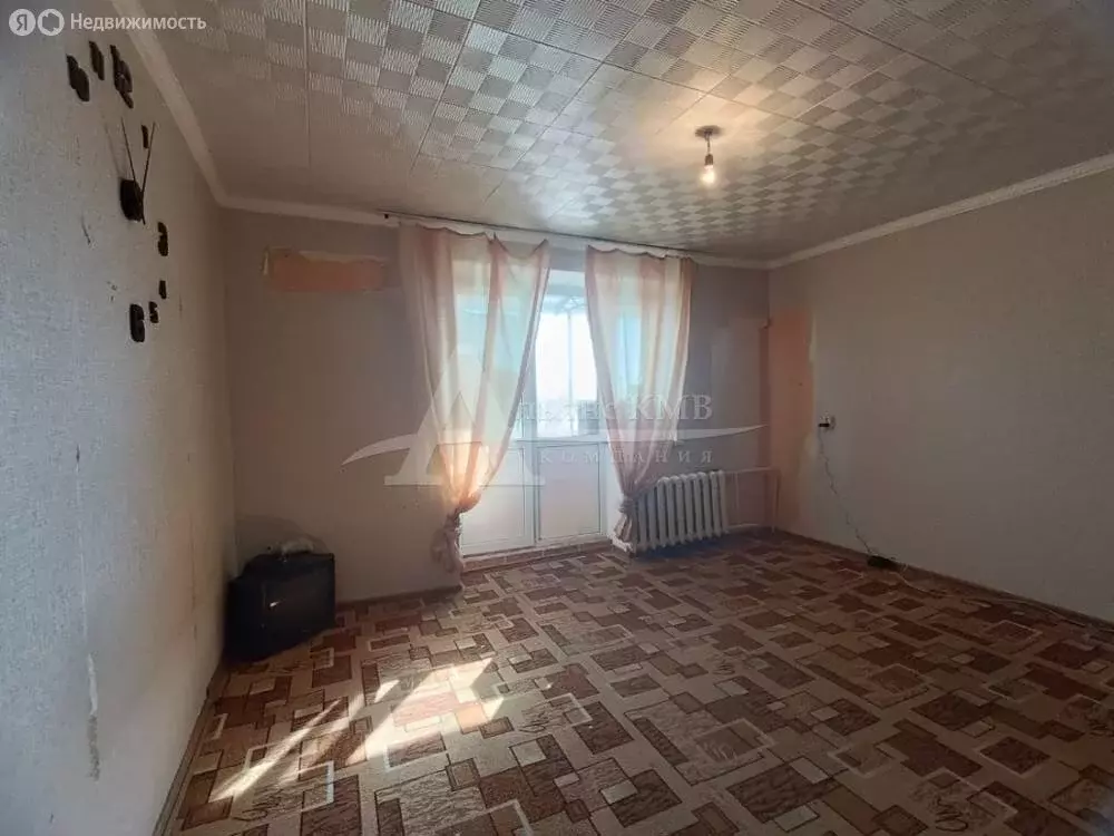 1-комнатная квартира: Зеленокумск, улица Крайнева, 64 (35 м) - Фото 1