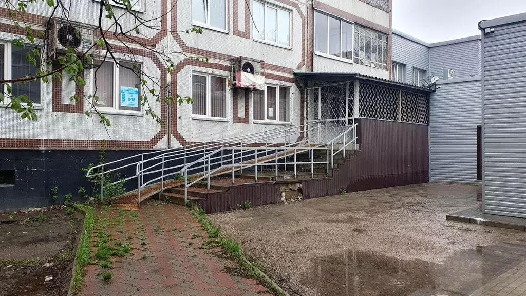 Помещение свободного назначения в Татарстан, Набережные Челны 50-й ... - Фото 1