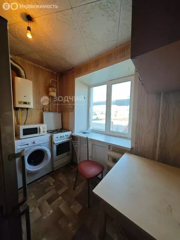 2-комнатная квартира: Канаш, микрорайон Восточный, 19 (42.9 м) - Фото 0