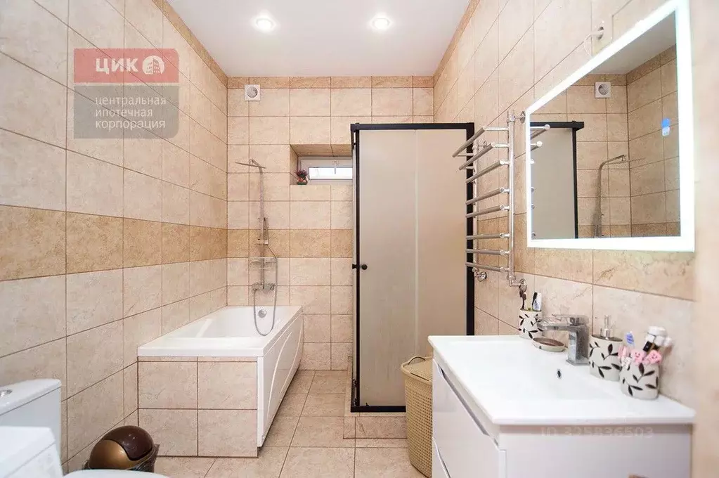 Дом в Рязанская область, Рязань Гаражная ул., 14 (407 м) - Фото 1